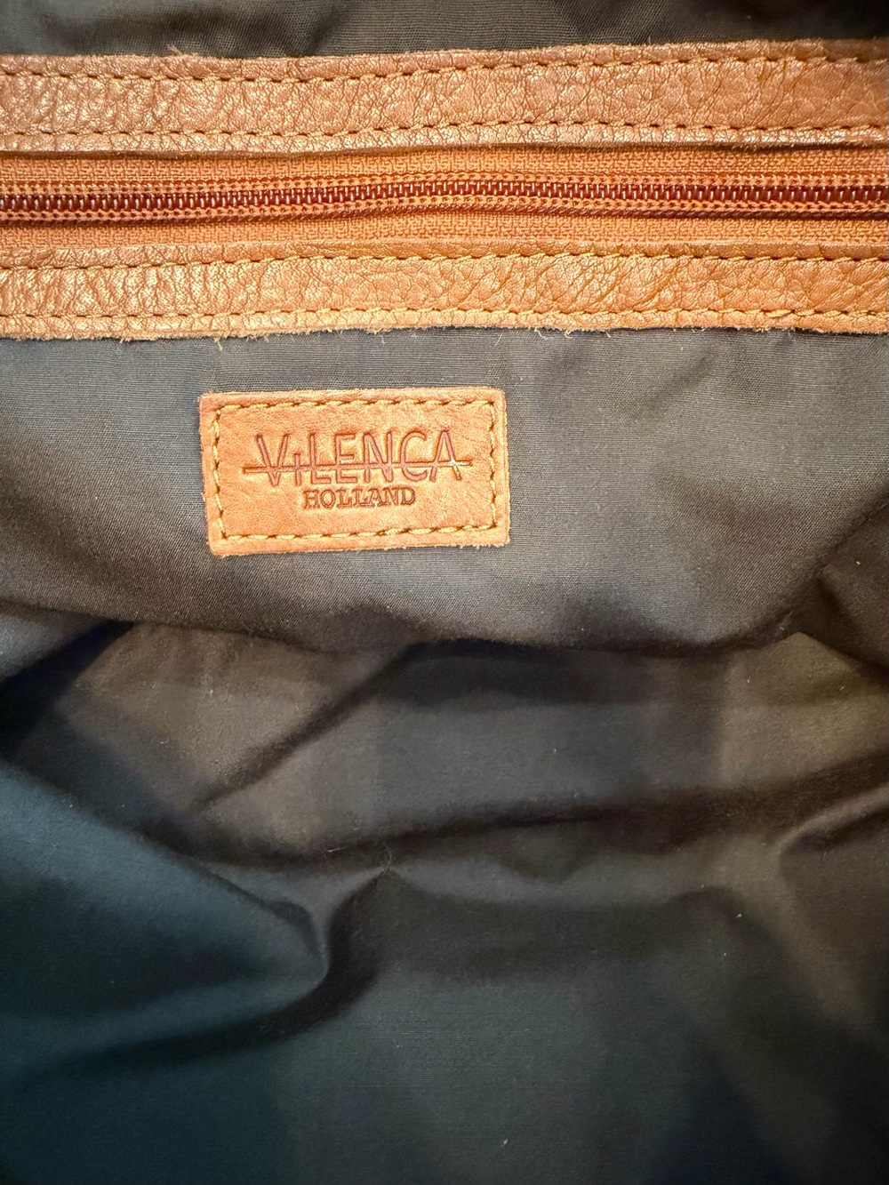 Vilenca Holland Leather Hobo Shoulder Bag - Picture 6 of 14